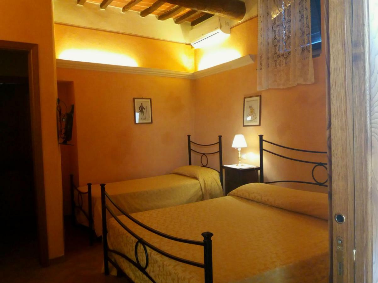 Residence Le Gagli Arde Arezzo Bagian luar foto