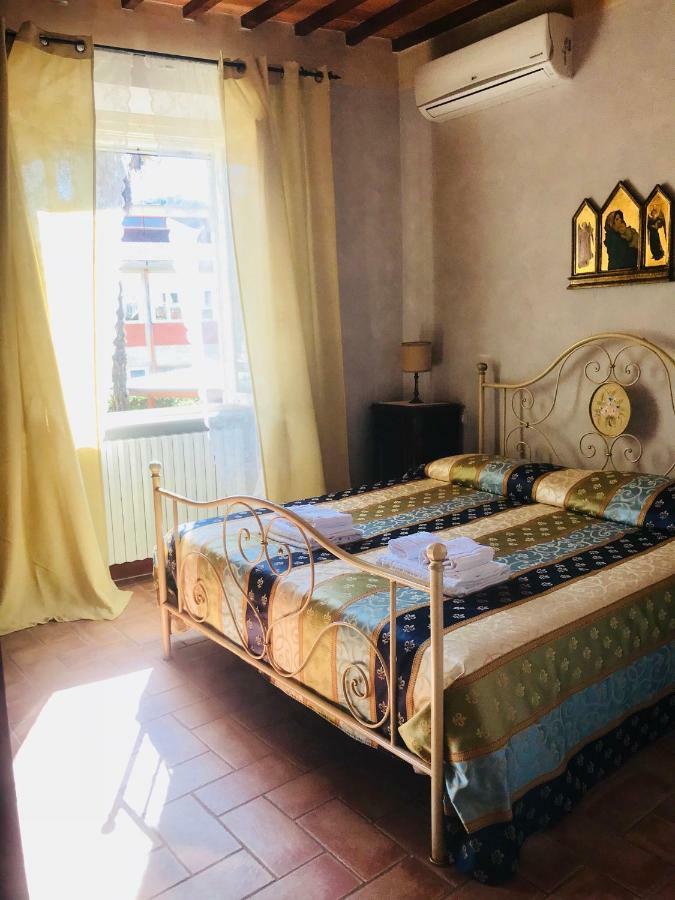 Residence Le Gagli Arde Arezzo Bagian luar foto