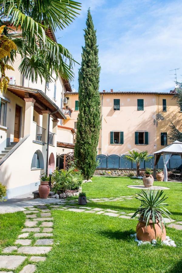 Residence Le Gagli Arde Arezzo Bagian luar foto